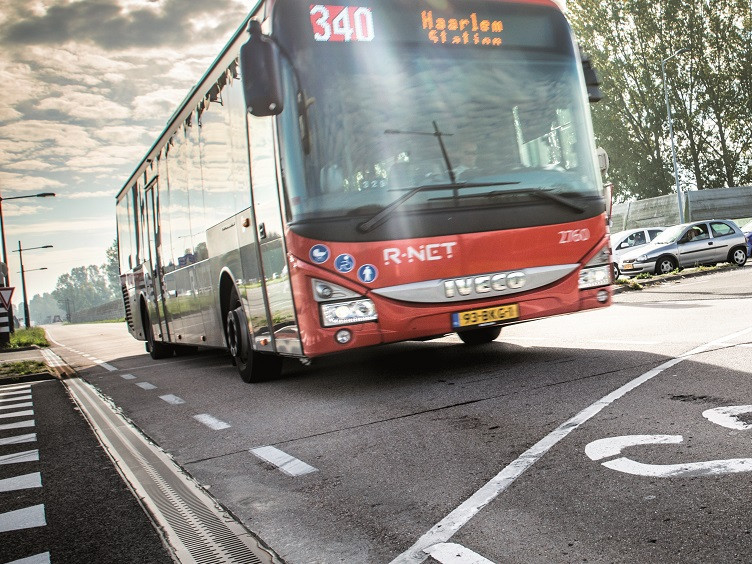 ACO Watermanagement - RNet Busbaan HOV1 Header - Referentie Wegen Busbaan - ACO ExoDrain Haarlem