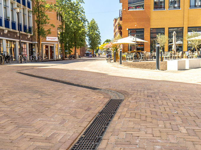 PowerDrain V200 GY Langsstaafrooster - Centrum - Nijveral  7 