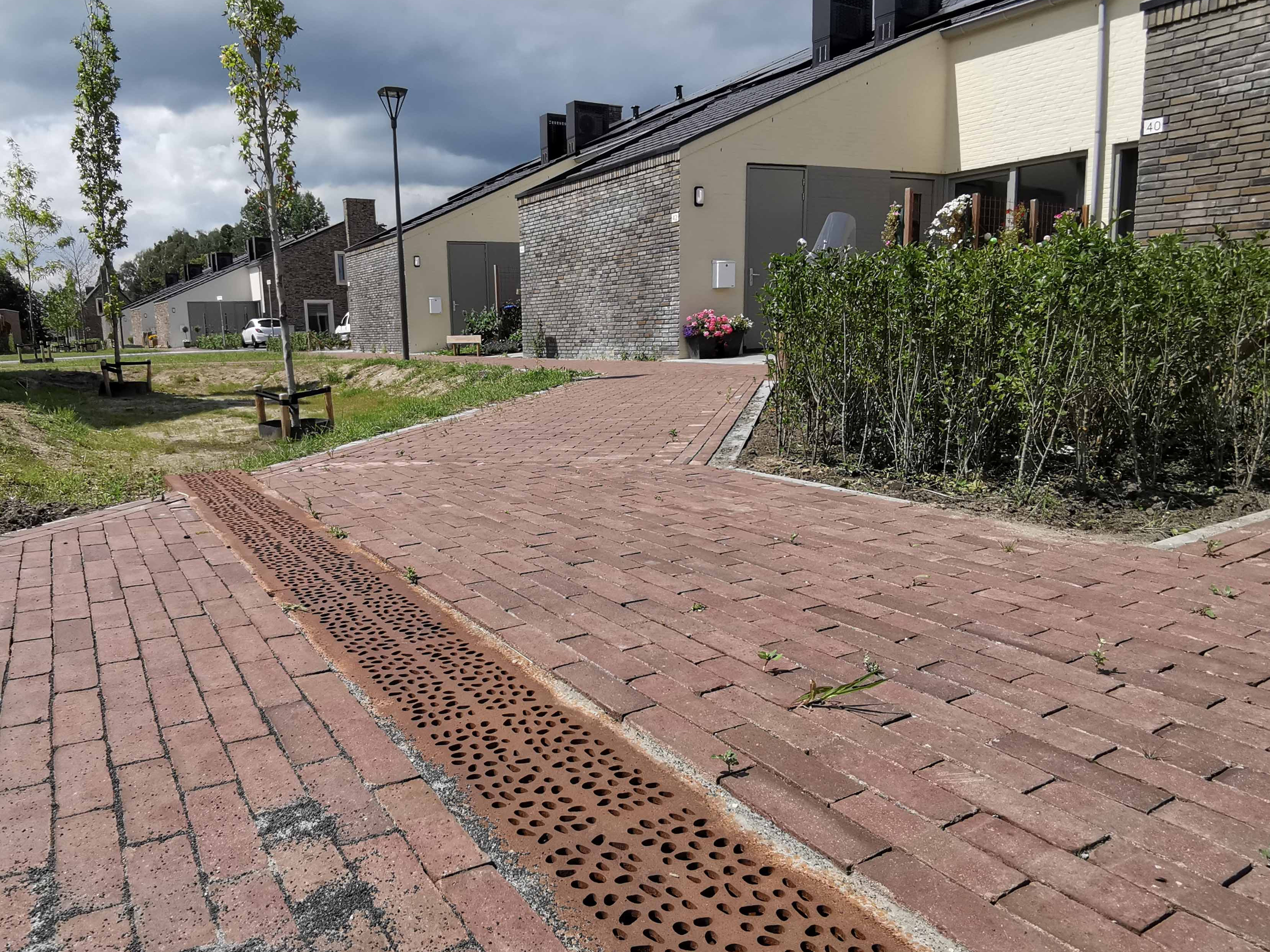 ACO Watermanagement - Wikselaarse Eng Voorthuizen - Klimaatadaptieve Afwatering Met ExoDrain Lijngoot 55 - 400x400