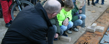 ACO ExoDrain Krabbendijke - Header - Kinderen Onthullen Lijngoot Met Hun Tekeningen