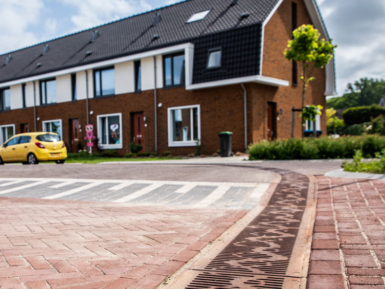 Om-een-goede-afwatering-te-garanderen-kiest-men-voor-de-ACO-EXODrain