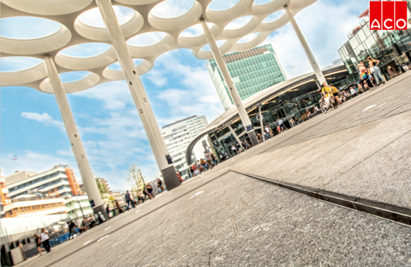 ACO Watermanagement - Winkelgebied - Utrecht Stationsplein - ACO Drain FineLine Afwateringsgoten RVS