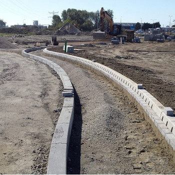 Afwateringssyteem en trottoirband in één