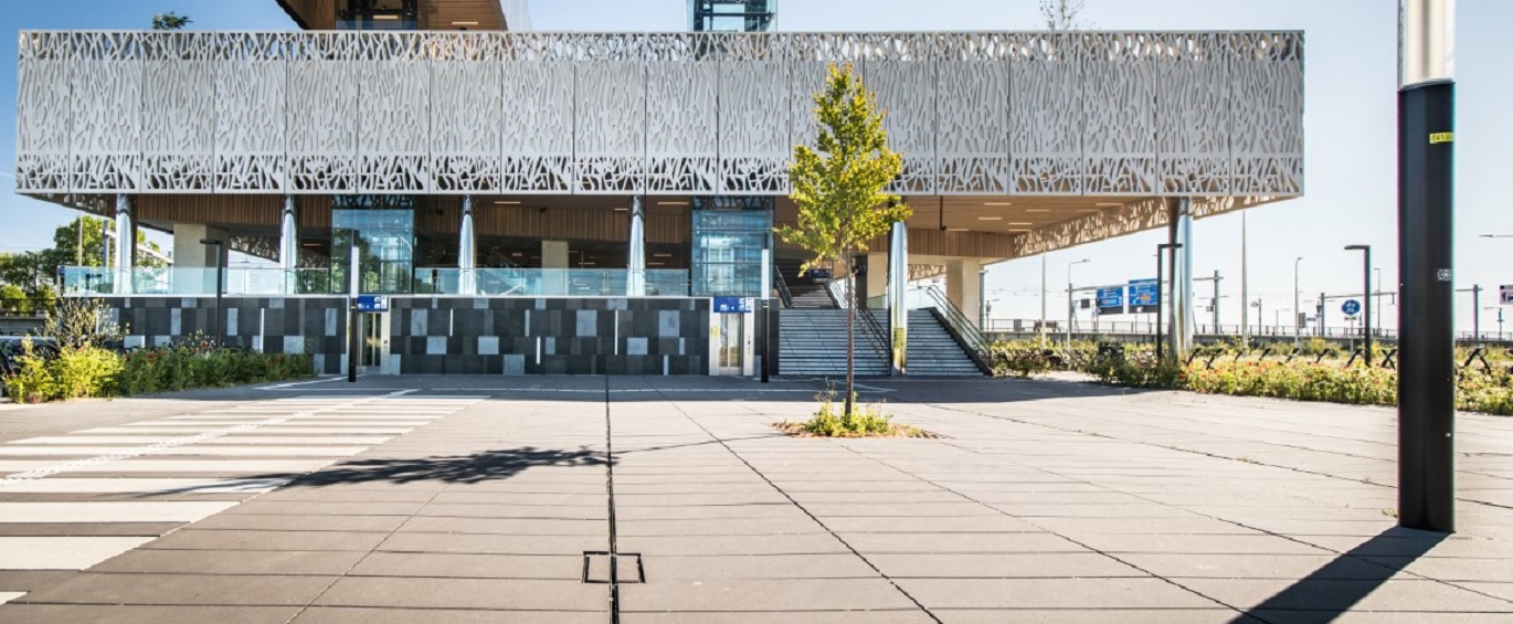 ACO Watermanagement - Stationsgebouw Header - Afwatering Station Perron