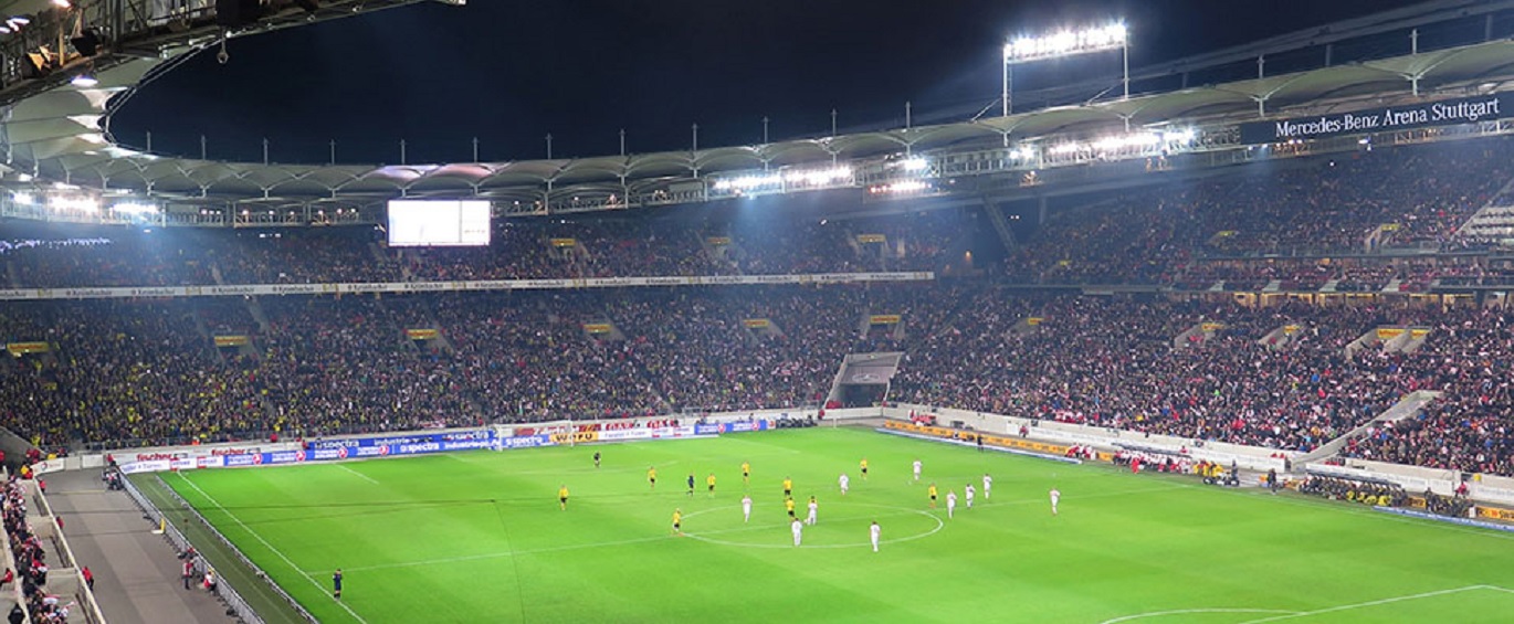 ACO Watermagement - Header Voetbalstadion -  Afwatering Kunstgras Voetbalveld - Mercedes Benz Arena Stuttgart