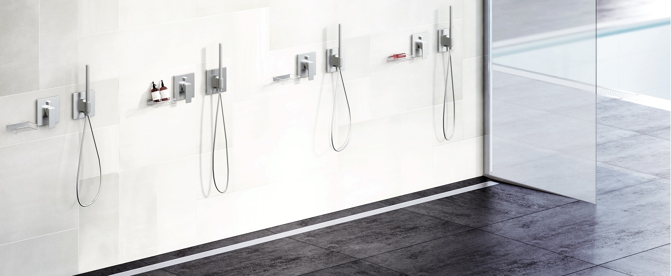 ACO Watermanagement - Doucheruimte Header - Douchegoot Afwatering Bij Wellness Sauna Zwembad Sportaccommodatie